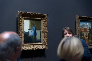 AMSTERDAM, NETHERLANDS - 10 Mayıs 2017: Amsterdam 'da sanat ve tarihe adanmış bir Hollanda Ulusal Müzesi