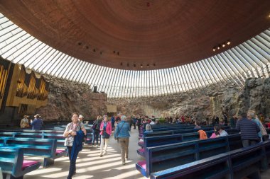 HELSINKI, FINLAND - 13 Haziran 2016: Helsinki şehrinin merkezindeki Tapınak Meydanı Kilisesi 'nin İçi.