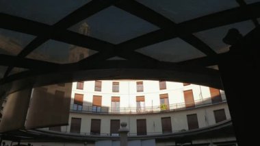 VALENCIA, İspanya - 6 Şubat 2019: Plaza Redonda, Round Square, Valencia, İspanya