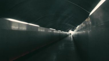 Karanlık tünel, izleme çekimi