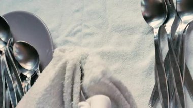 Eldiven cilalama, çatal bıçak, üst manzara.