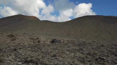 İspanya 'nın Kanarya Adaları' ndaki Lanzarote kentindeki Timanfaya Milli Parkı (ayrıca 