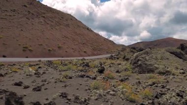 İspanya 'nın Kanarya Adaları' ndaki Lanzarote kentindeki Timanfaya Milli Parkı (ayrıca 