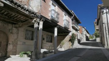 İspanya 'nın Burgos eyaletindeki Santo Domingo de Silos köyü..