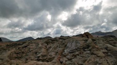 İspanya 'nın Kanarya Adaları' ndaki Lanzarote kentindeki Timanfaya Milli Parkı (ayrıca 