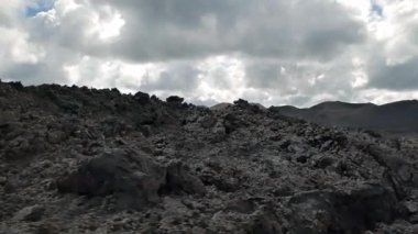 İspanya 'nın Kanarya Adaları' ndaki Lanzarote kentindeki Timanfaya Milli Parkı (ayrıca 