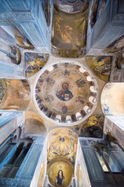 DİSTOMO, GREECE - 30 Ekim 2015: Hosios Loukas manastırı, Orta Bizans mimarisinin en önemli eserlerinden biri ve UNESCO Dünya Mirası Bölgesi