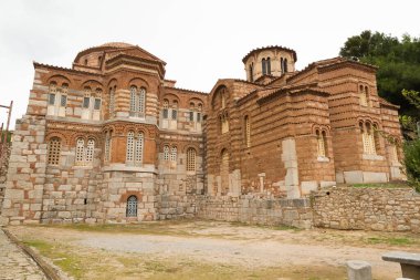 DİSTOMO, GREECE - 30 Ekim 2015: Hosios Loukas manastırı, Orta Bizans mimarisinin en önemli eserlerinden biri ve UNESCO Dünya Mirası Bölgesi,