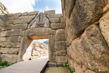 Aslanlı kapı. Mycenae ve Tiryns arkeolojik Unesco Dünya Miras Listesi yazılı