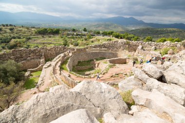 Mezar Çemberi A. Mycenae ve Tiryns 'in arkeolojik alanları UNESCO' nun Dünya Mirasları Listesine yazılmıştır.