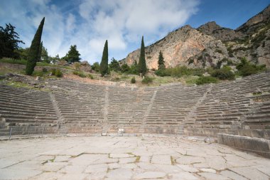Delphi arkeolojik alanı UNESCO 'nun Dünya Mirasları Listesine yazılmıştır. Amfitiyatro