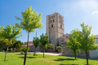 Zamora, İspanya 'daki San Salvador Kulesi (