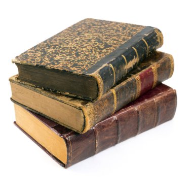 Antika kitap yığını, izole edilmiş beyaz arkaplan