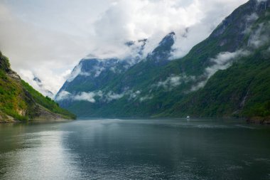Norveç 'te Sognefjord' da yön bulma