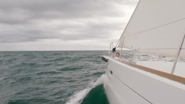 Seiling Med Yacht Supersakte Bevegelse – stockvideo