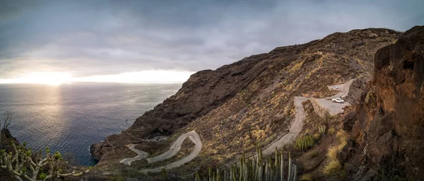 Panorama Espetacular Perigosa Estrada Montanha Entardecer — Fotografia de Stock