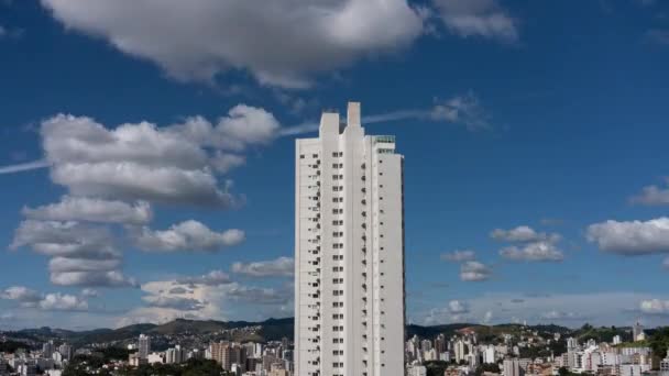 Como Cidade Respira Tempo Impressionante Arranha Céus Elevando Sobre Paisagem — Vídeo de Stock