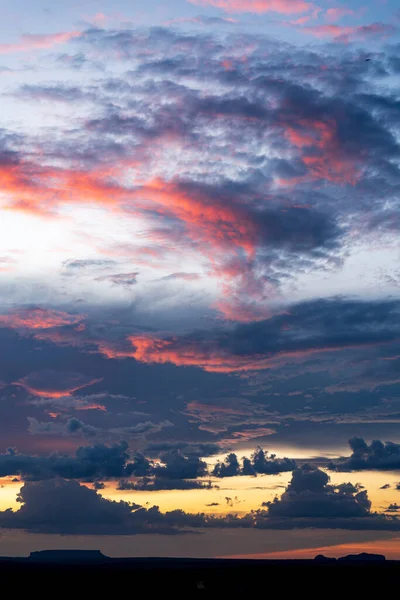 Aanschouw Adembenemende Schoonheid Van Natuur Bij Zonsondergang Met Een Uitgestrekt — Stockfoto