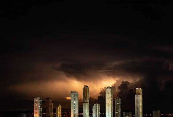 Spectacular High Rise Buildings Cityscape Illuminated Lightning Strikes Dark Stormy — Stock Photo, Image