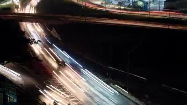 Fascinerande Loopable Timelapse Motorväg Natten Med Bilar Fortkörning Genom Mörka — Stockvideo