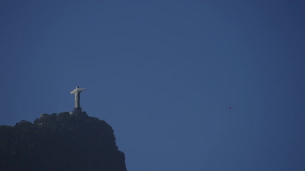 Hélicoptère Touristique Entoure Statue Christ Rédempteur Rio Janeiro Dans Une — Video