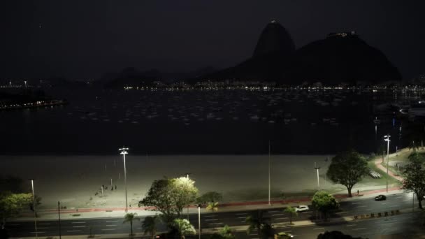 Timelapse Con Resplandor Noche Río Janeiros Con Montaña Sugarloaf — Vídeo de stock