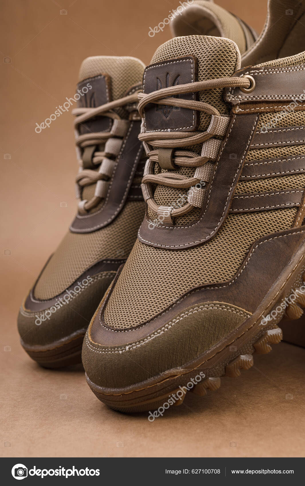 Men's Women's Tactical Sneakers Army Shoes Winter Demi Season Summer –  Stock Editorial Photo © fly_wish #627100708