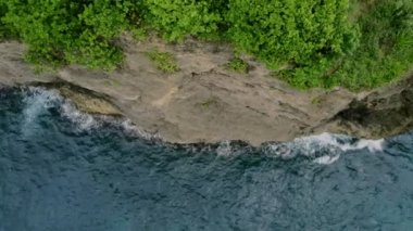İnsansız hava aracı Nusa Penida 'dan görüntüler. Yüksek kalite 4k görüntü