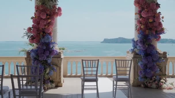 Isola Del Garda Γαμήλια Αψίδα Όμορφη Θέα Στη Λίμνη Υψηλής — Αρχείο Βίντεο