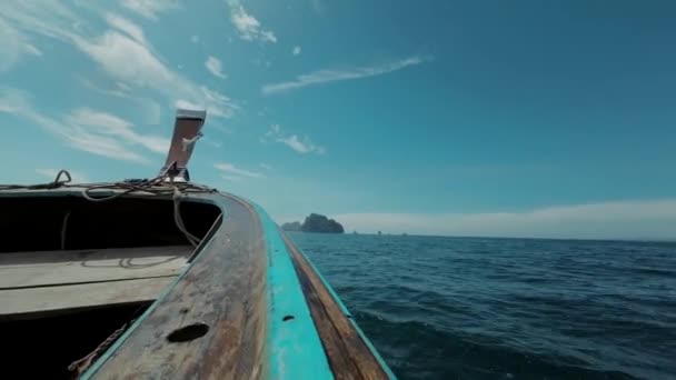 Longtail Boat Sailing Ocean Thailand High Quality Footage — Vídeos de Stock