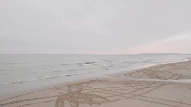 Drone View Sandy Empty Beach Sunset Portugal High Quality Footage — Vídeo de Stock