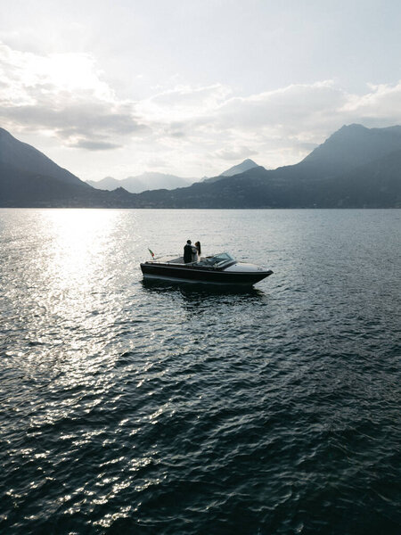 Boat trip on the Como Lake from Villa Monastero in Varenna