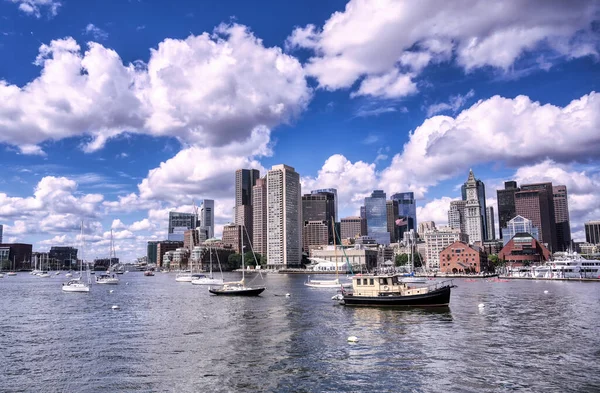 波士顿 麻萨诸塞州 波士顿海港的天际线 免版税图库照片