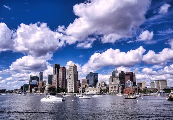波士顿 麻萨诸塞州 波士顿海港的天际线 图库图片