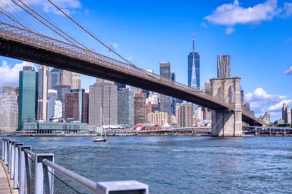 Brooklyn, New York 'tan New York City silueti.