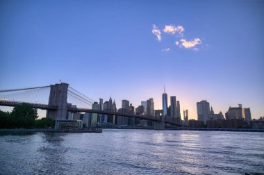 Brooklyn, New York 'tan New York City silueti.