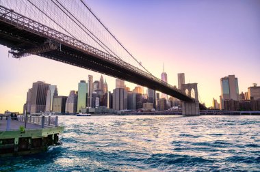 Brooklyn, New York 'tan New York City silueti.