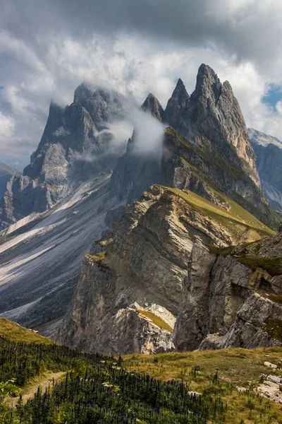 Nuvens Sobre Maciço Montanha Dolomitas — Fotografia de Stock