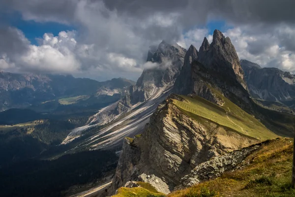 Nuvens Sobre Maciço Montanha Dolomitas — Fotografia de Stock
