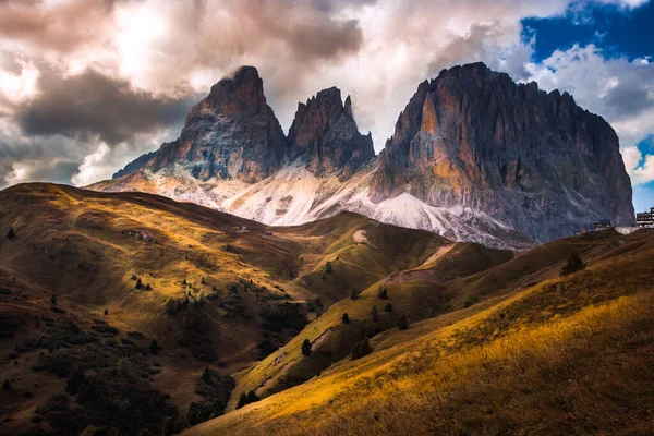 Moln Över Berget Sella Pass Dolomiterna — Stockfoto