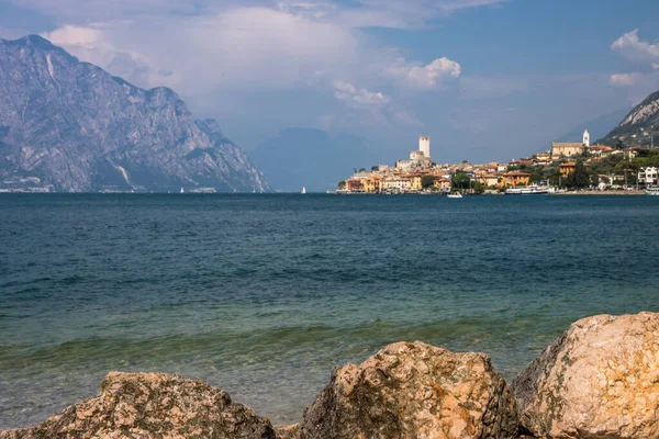 Sunny Summer Day Malcesine Resort Lake Garda — 图库照片