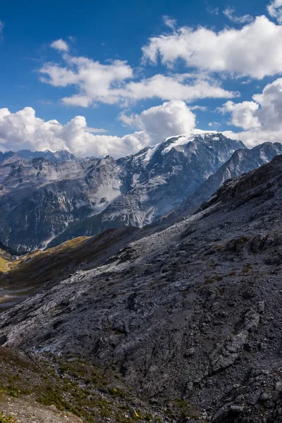 Βουνό Γραφικό Δρόμο Stelvio Pass Στις Άλπεις — Φωτογραφία Αρχείου