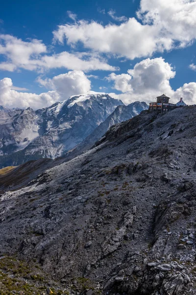 Βουνό Γραφικό Δρόμο Stelvio Pass Στις Άλπεις — Φωτογραφία Αρχείου