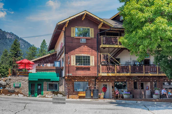 Leavenworth Haziran 2023 Cascade Dağları Yakınlarındaki Bavyera Tarzı Köy Turistler - Stok İmaj
