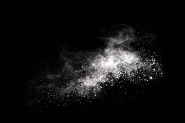 Siyah arkaplanda beyaz toz