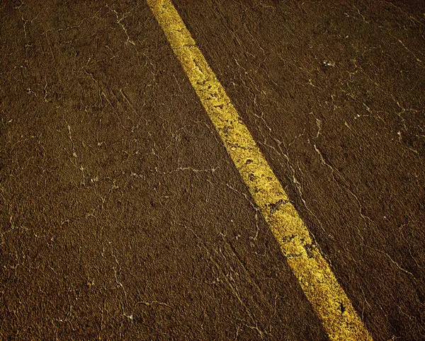 Worn Out Cracked Old Asphalt Highway Yellow Divide Line Detail — Stock Photo, Image