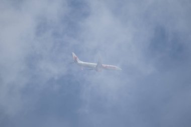 Chiangmai, Tayland - 20 Kasım 2022: HS-LVK Boeing 737-900ER Tayland Lionair Havayolları. Chiangmai havaalanından Bangkok 'a hareket et..