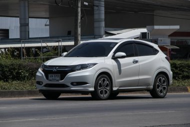 Chiangmai, Tayland - 31 Mayıs 2023: Özel araba Honda HRV City SUV Car. 1001 no 'lu yolda. Chiangmai şehrinden 18 km uzakta..