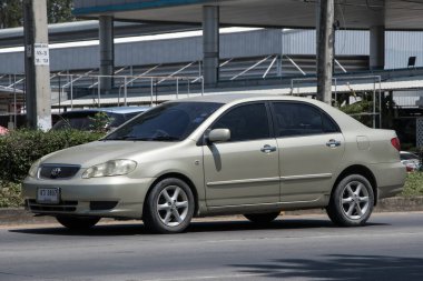 Chiangmai, Tayland - 31 Mayıs 2023: Toyota Corolla Altis, özel araba. 1001 numaralı yolda, Chiangmai şehrinden 8 km uzakta..