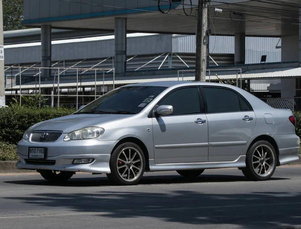 Chiangmai, Tayland - Haziran 12023: özel araba, Toyota Corolla Altis. 1001 numaralı yolda, Chiangmai şehrinden 8 km uzakta..